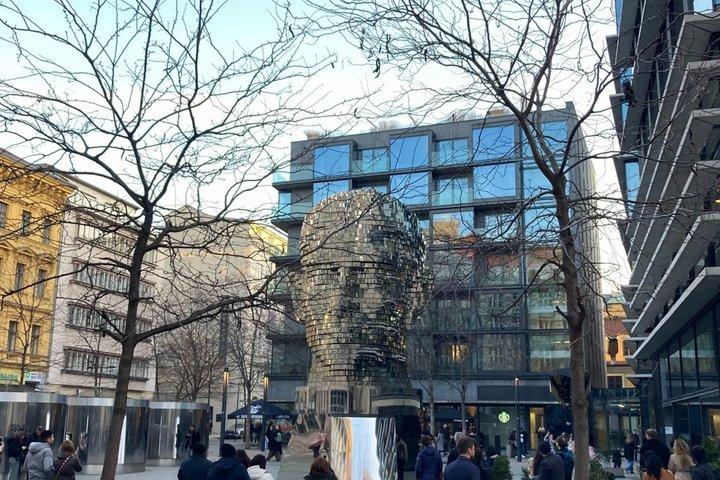 世界大戦と共産主義と解放：プラハのオーディオツアー