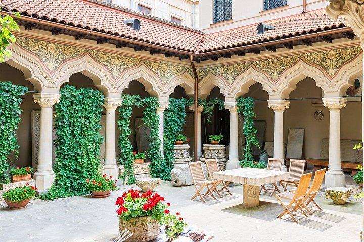Visita guiada privada a pie por el casco antiguo de Bucarest