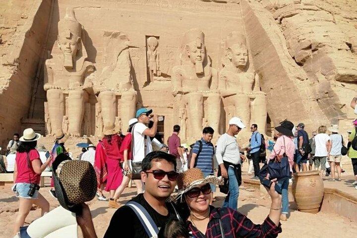 Abu Simbel Tagestour von Luxor Private geführte Tour