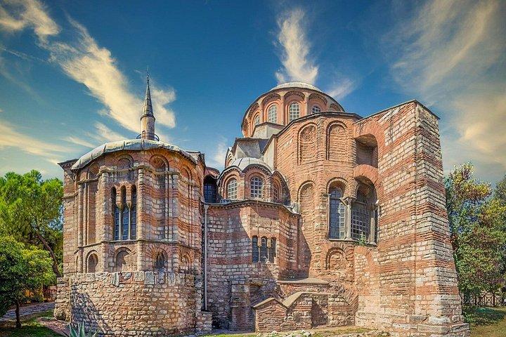 イスタンブール：バラット、チョーラ博物館＆テクフル宮殿ガイド付きウォーキングツアー