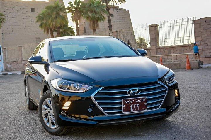 Privater Transfer vom oder zum internationalen Flughafen Luxor