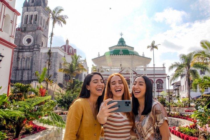 Von Puebla : Cuetzalan & Yohualichan Privattour All-Inclusive