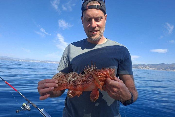 マラガ釣り体験（器材付き）飲食付き