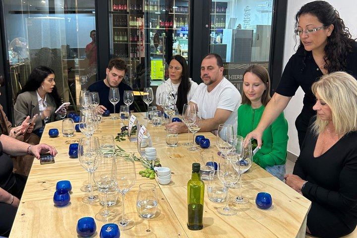 Wine Tasting Experience in Mendoza with a Sommelier Small Group