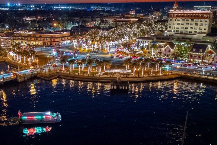 Excursions en bateau rouge - Nuits de lumières St Augustine mondialement connues