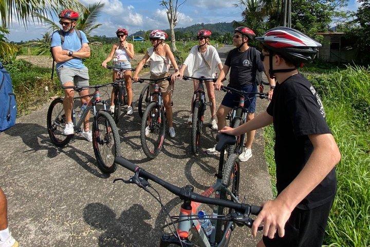 Sidemen-Radtour mit Wasserfallbesuch