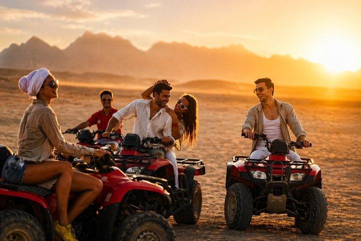 Quad Camel Ride & Dinner Show Avontuur in Sharm El Sheikh