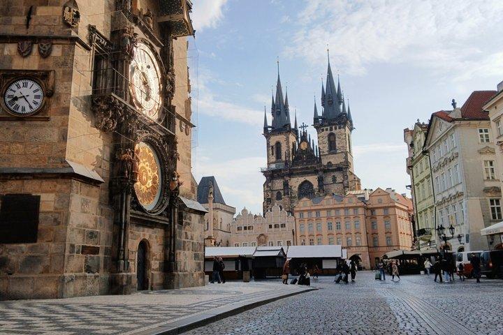 Prague Old Town and Jewish Quarter Small Group Guided Tour in German