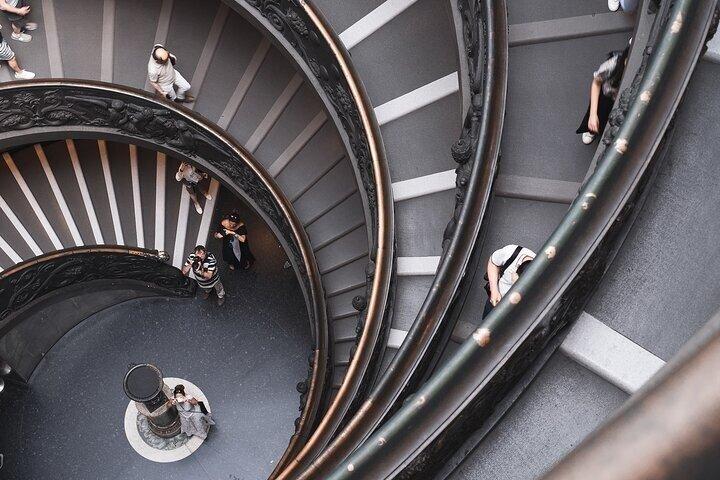 Vatican & Chapelle Sixtine : visite en petit groupe, entrée anticipée