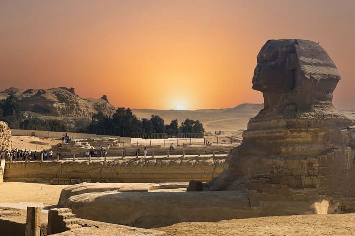 Worthy Private Giza Pyramids Experience with Camel Ride