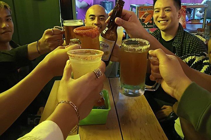 PRIVATE TOUR: Lucha Libre + Tacos Michelin + Transport