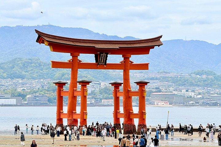 広島・宮島ユネスコ世界遺産プライベートツアー
