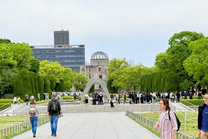広島・宮島ユネスコ世界遺産プライベートツアー