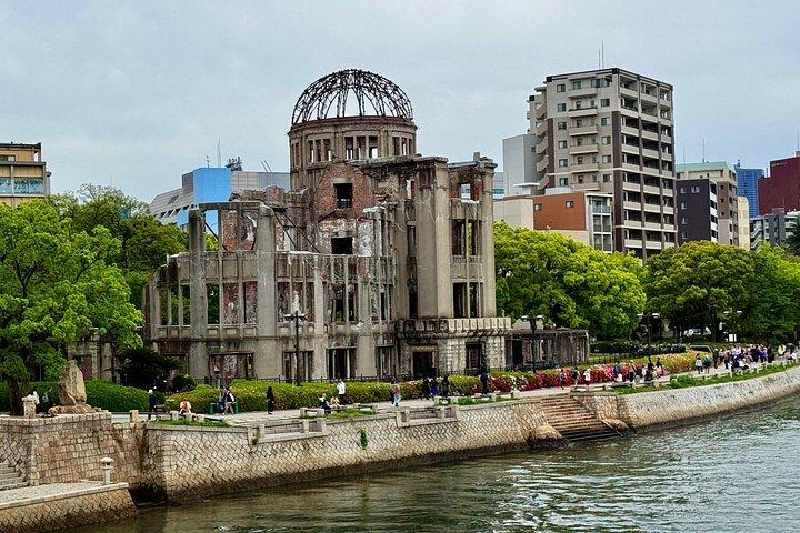 広島・宮島ユネスコ世界遺産プライベートツアー