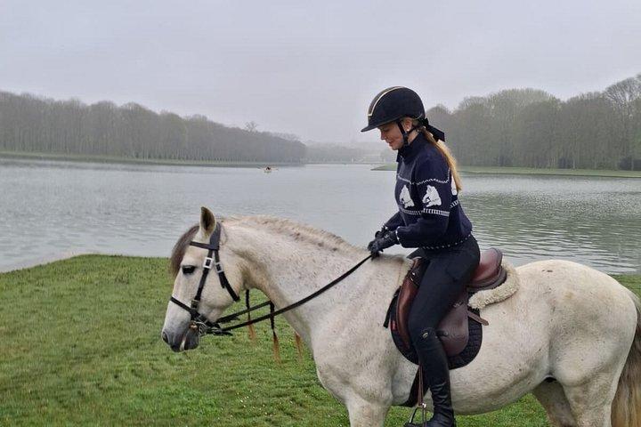 Balade privée à cheval dans le château de Versailles