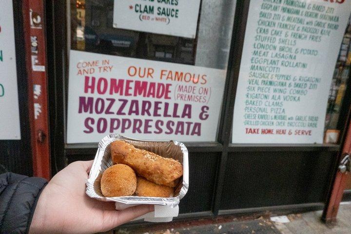 Astoria Queens nel giro del mondo