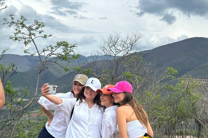 Privat tur till Hierve el Agua med guide och anpassningsbar rutt