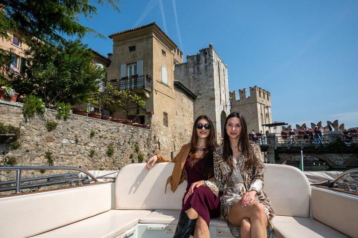 Visita guiada en Sirmione con visita en lancha motora