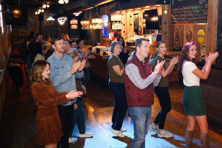 Line Dancing en Broadway + Nivel de principiantes + Video de recuerdo