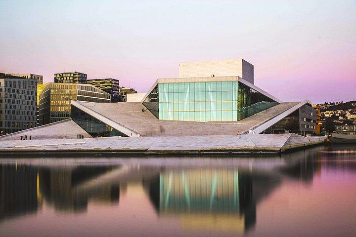 Oslo Private Sightseeing Tour with Pickup