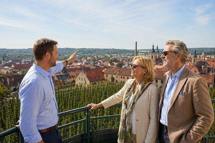 プラハ発プライベートユネスコ・ザテックホップ遺産日帰り旅行