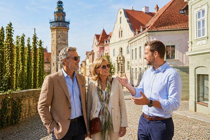 プラハ発プライベートユネスコ・ザテックホップ遺産日帰り旅行