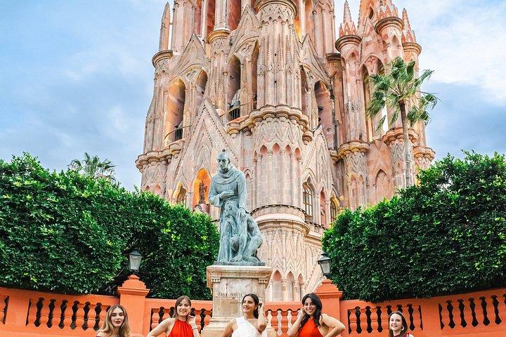 Art in Motion An Authentic San Miguel Photo Experience