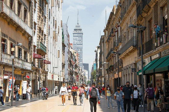 メキシコシティ歴史地区ツアー：アステカから近代メキシコへ