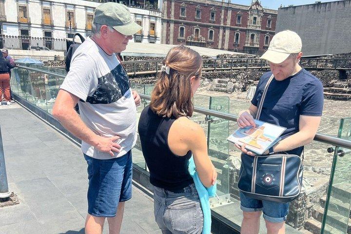 メキシコシティ歴史地区ツアー：アステカから近代メキシコへ