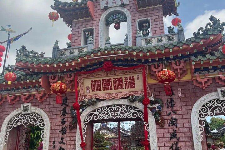 Exploring Hoi An Ancient Town Unique Walking Tour with a Local