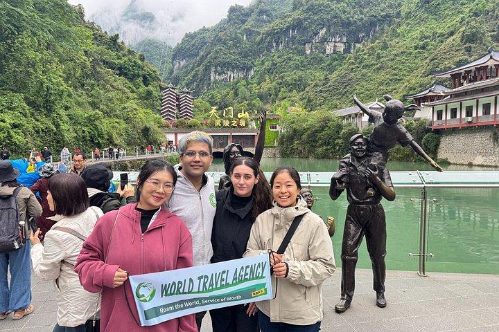 ミニグループ：1日張家界アバターMt&Tianmen&ガラス橋ツアー