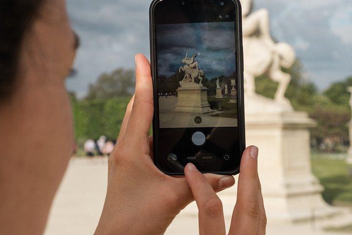 パリ：ロイヤルスクエア、ルーブル庭園＆シティハイライトツアー