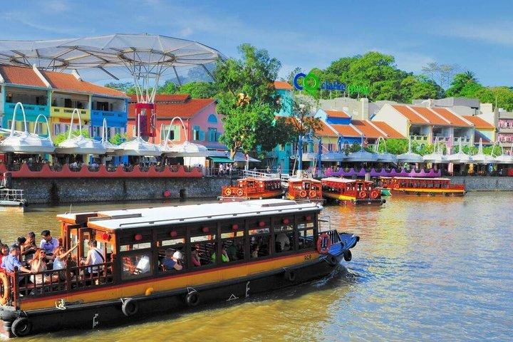 Singapore River Cruise Tour with E-Tickets