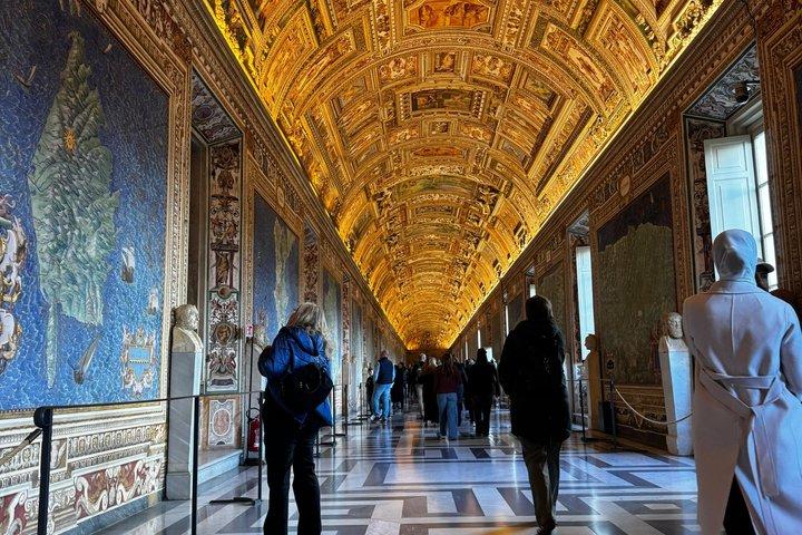 Roma : Tour privato del Vaticano con ingresso diretto e Guida Esperta