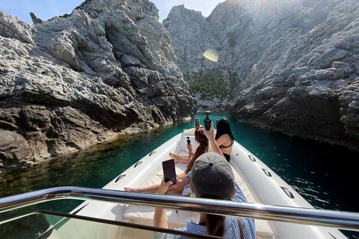 Tropea and Capo Vaticano Boat Tour with Bath Stops