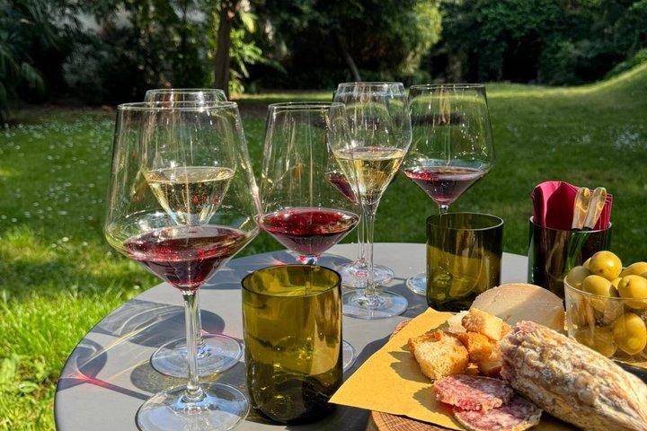 Dégustation de vins secrète dans un jardin caché à Vérone
