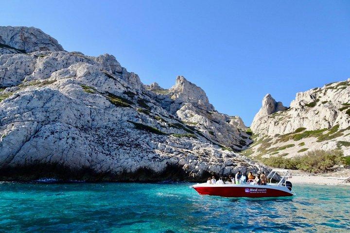 Magnifica gita in barca nelle Calanques con possibilità di nuotare