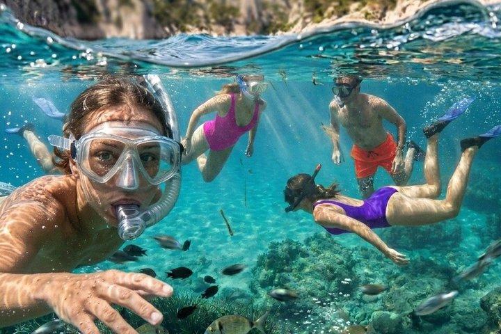 Magnifica gita in barca nelle Calanques con possibilità di nuotare