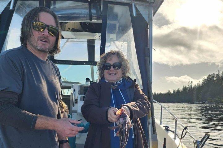 アラスカ州ケチカンでカスタマイズ可能なフィッシングチャーター