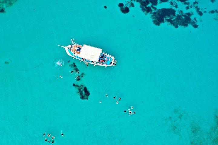 Una gita in barca a Blue Lagoon
