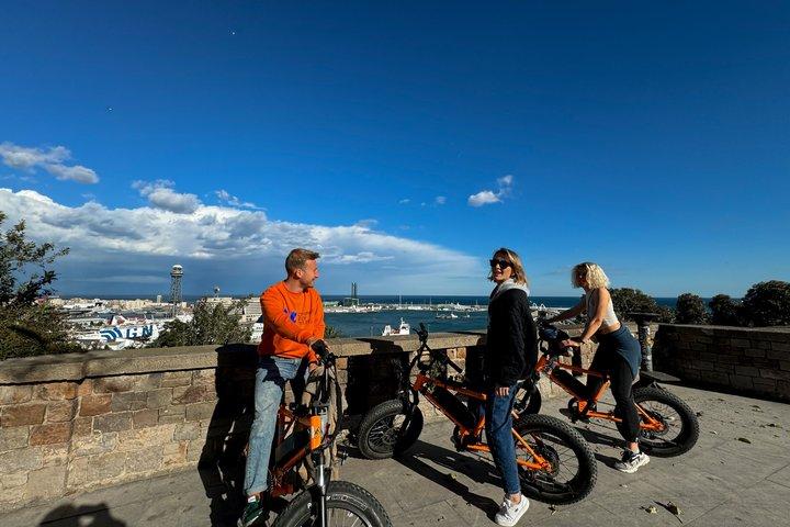 バルセロナモンジュイックEバイクツアー：城、景色＆見どころ