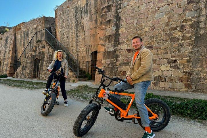 バルセロナモンジュイックEバイクツアー：城、景色＆見どころ