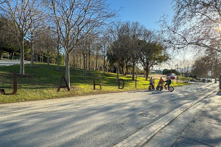 バルセロナモンジュイックEバイクツアー：城、景色＆見どころ
