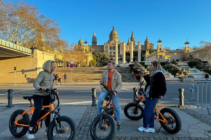 バルセロナモンジュイックEバイクツアー：城、景色＆見どころ