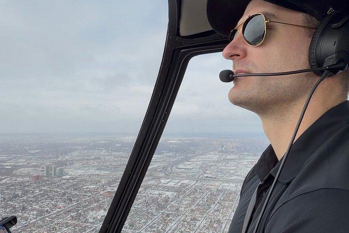 Toronto 30-Minute Private Helicopter Tour
