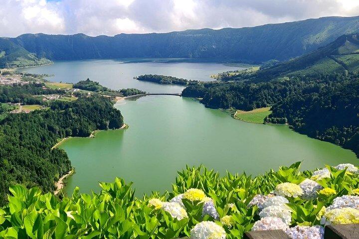 Private Ganztagestour nach Lagoa do Fogo und Sete Cidades