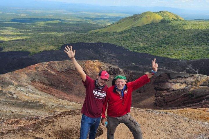 Cerro Negro Sand Boarding und León Stadtrundfahrt ab Managua