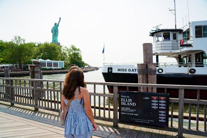 NYC Statue City Cruises : 自由の女神公式チケット