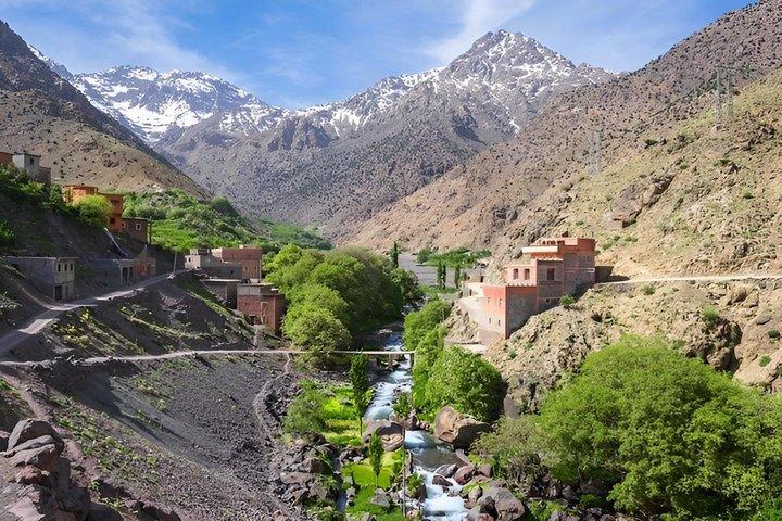 Private Guided Atlas Day Tour Fom Marakech & lunch in Family Home