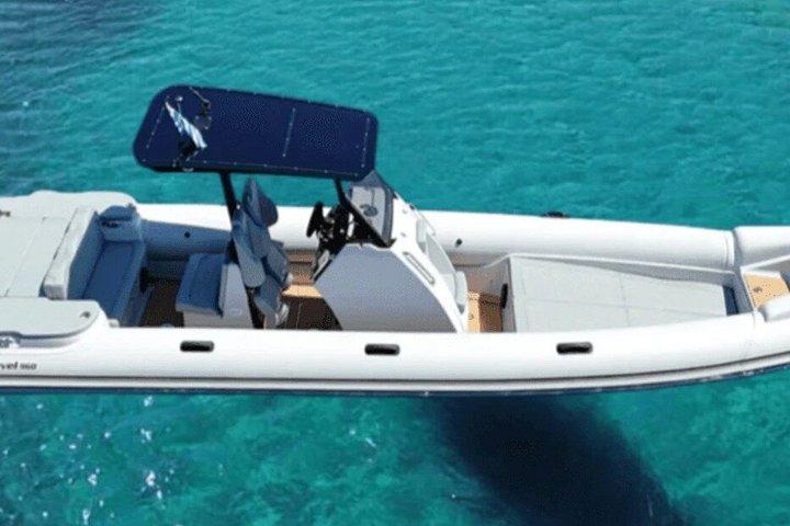 アンティパロス・オデュッセイア: 洞窟、ブルーラグーン＆海岸の魅力|ボートツアー